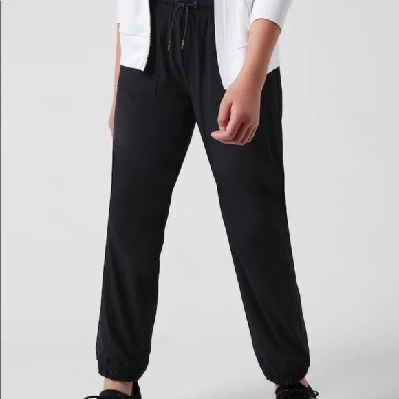 Athleta girl lined high jump jogger black Sz M